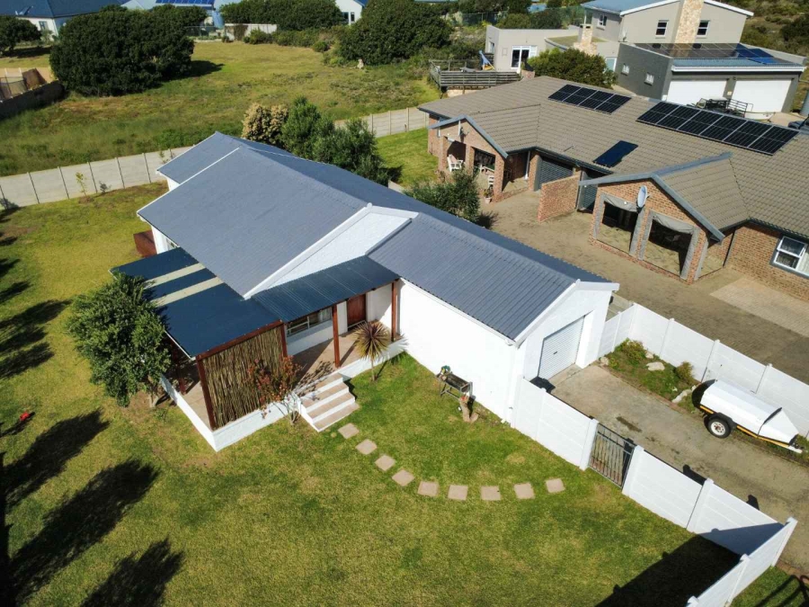 2 Bedroom Property for Sale in Stilbaai Wes Western Cape